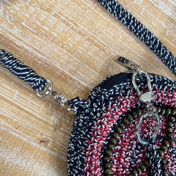 ☮️ NWT the Sak crochet peace sign crossbody circular bag - Picture 5 of 13